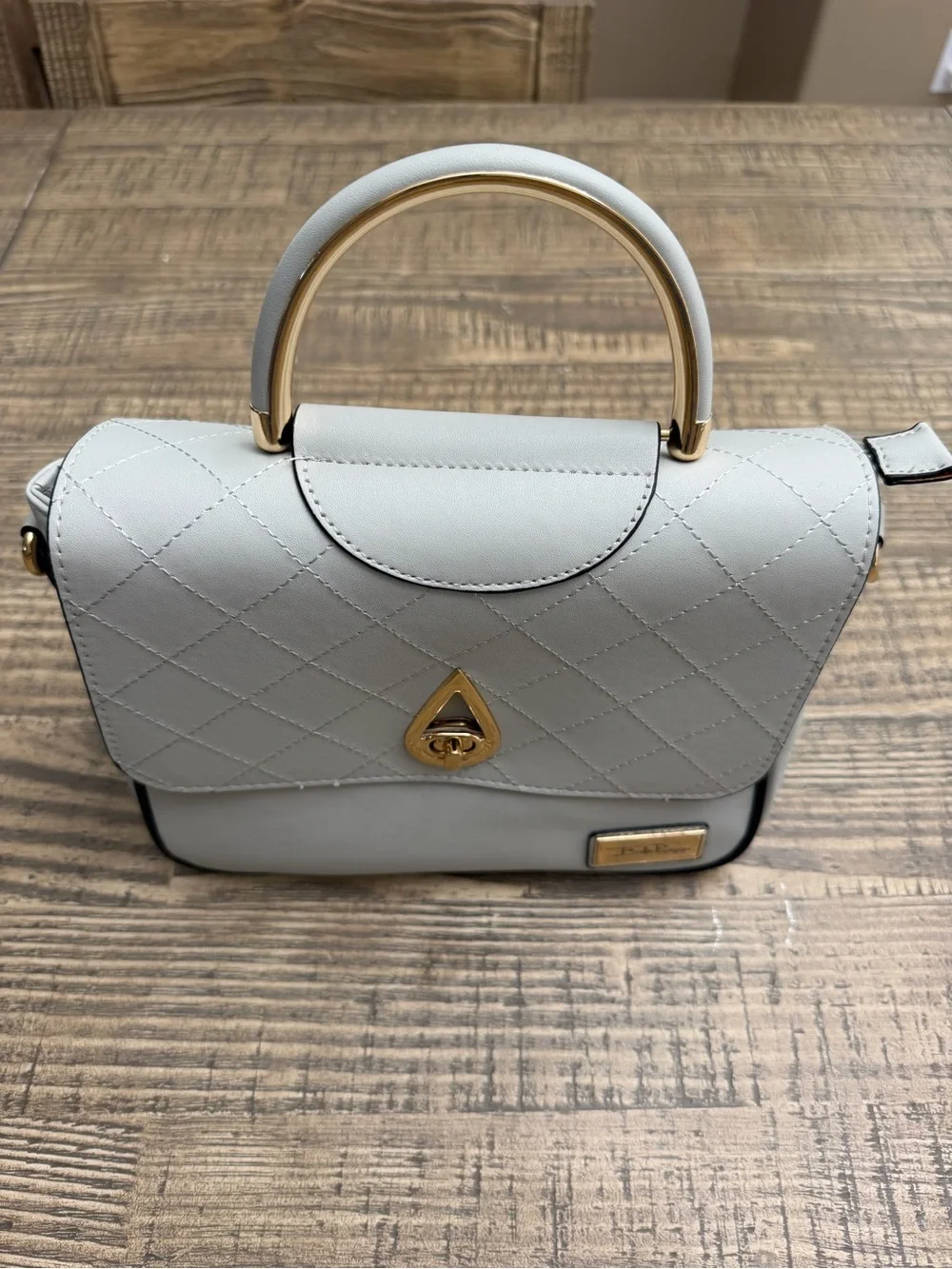 Bella Russo chic light